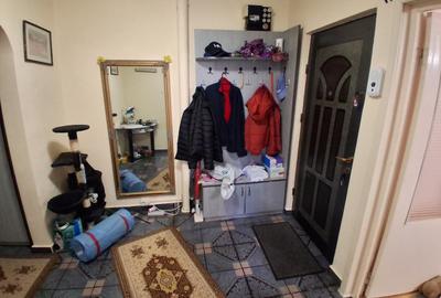 Apartament cu 3 camere decomandat, mobilat în Canta - 6