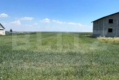 Teren de 9782 mp, în Central - 6