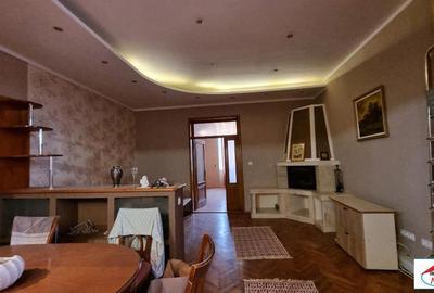 Apartament cu 3 camere în Central - 9