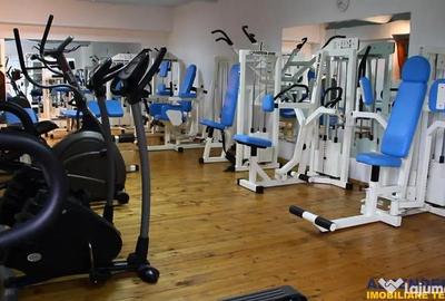 Spațiu comercial, de 2,000 mp, în Central - 14