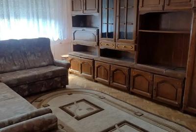 Inchiriez apartamant 2 camere - 1