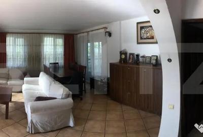 Casă cu 7 camere cu Teren 537 Mp în Micro 3 - 8