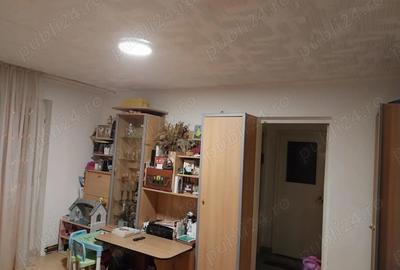 Vand apartament 3 camere semidecomandat Cugir, Str. Rozelor nr. 6, Sc. B, Et. 4 - 3