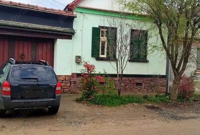 Casă cu 4 camere cu Teren 750 Mp în Central - 7