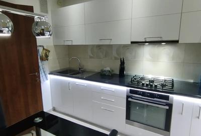 Apartament luxos complet mobilat, 2 camere, Deva - 2