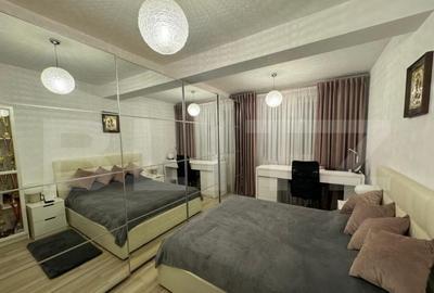 Apartament de vanzare, cu 3 camere, mobilat ?i utilat, zon - 2