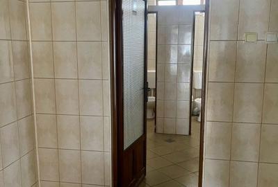 Spațiu comercial, de 1,217 mp, în Central - 19