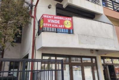 Casă cu 4 camere cu Teren 300 Mp în Piața Veche - 2