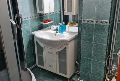 Apartament cu 2 camere decomandat în Micro 6 - 1