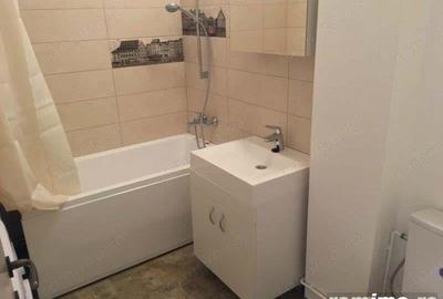 Apartament cu 2 camere decomandat în Medicină