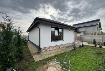 ~ Casă pe parter ~ 3 camere 1 baie ~ teren 380 mp ~ - 9