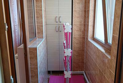 Apartament cu 3 camere decomandat în Micro 20 - 5