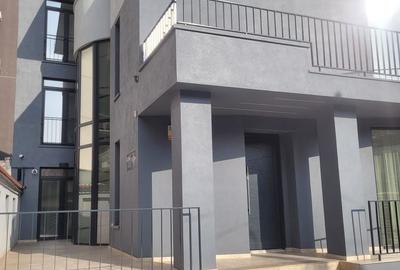 Casă cu 5 camere cu Canalizare în Faleza Nord - 21