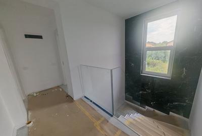 Casă individuală cu 4 camere cu Canalizare în Tunari - 10