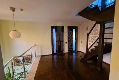 Casă cu 4 camere cu Teren 4500 Mp în Brazi - 3