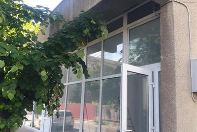 Spatiu comercial la vanzare in Rogerius zona Lacul Rosu - 2