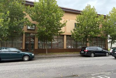 Spațiu comercial, de 280 mp, în Central - 1