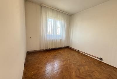Apartament cu 3 camere semidecomandat în Circumvalațiunii - 3