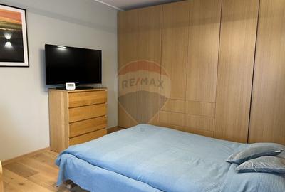 Casă cu 6 camere cu Teren 1200 Mp în Central - 8