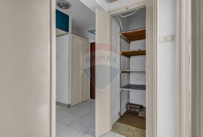 Apartament cu 2 camere decomandat în Romanilor - 16