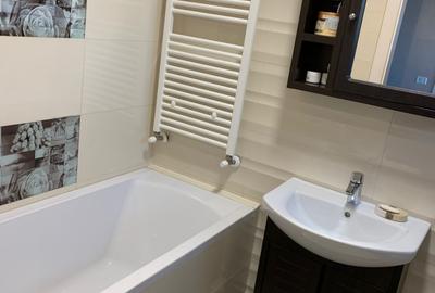 Duplex cu 4 camere cu Canalizare în Central - 7