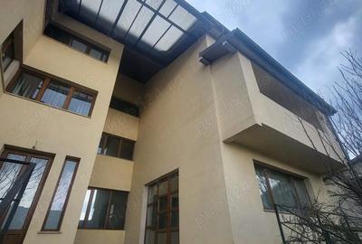 Casă cu Teren 750 Mp în Central - 6