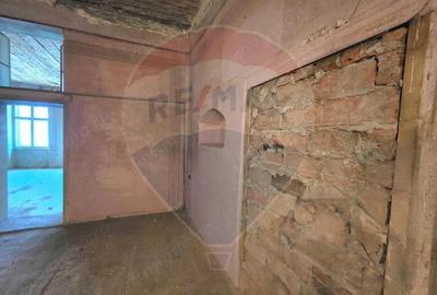 Apartament cu 3 camere semidecomandat în Ultracentral - 9