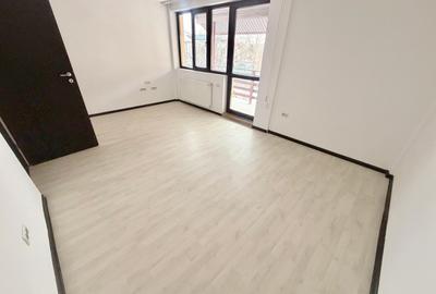 Casă cu 4 camere cu Canalizare în Sud - 17