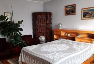 Casă cu 5 camere cu Teren 1124 Mp în Recaș - 8