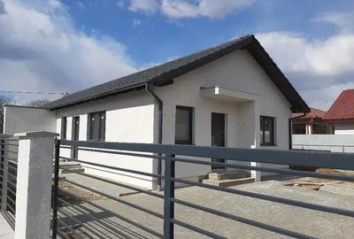 Casă cu 3 camere cu Teren 250 Mp în Nazna - 8