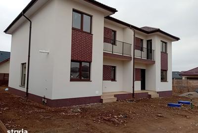 Casă cu 4 camere cu Teren 305 Mp în Tărlungeni - 13