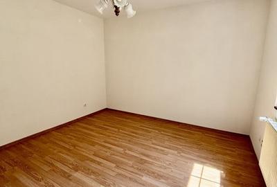 Casa individuala - zona Calea Dumbravii - 2 intrari separate - 10