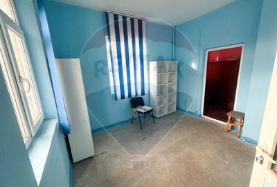 Spatiu comercial/ teren pretabil materiale constructii, langa Caracal - 4