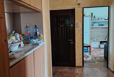 Apartament cu 3 camere decomandat în Brazda lui Novac - 4