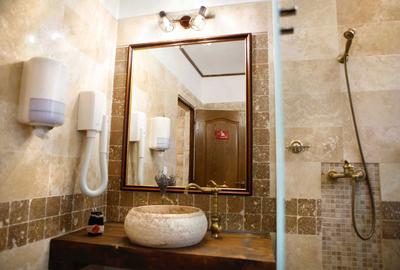 Casă cu 4 camere în Central - 3