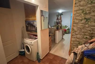 Apartament cu 3 camere semidecomandat în Progresul - 11