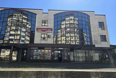 Spațiu comercial, de 732 mp, în Ultracentral