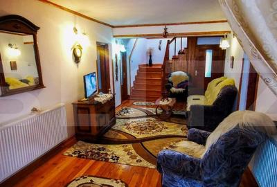 Resedinta cu destinatie de pensiune, 382mp utili si 1000mp teren, in Sinaia - 8