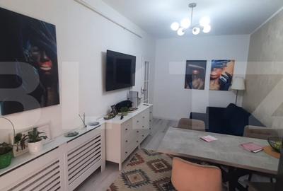 Apartament de vanzare, cu 3 camere, 70 mp, zona Strand