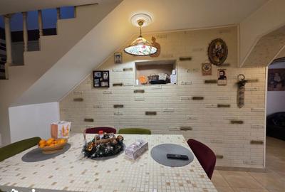 Casă cu 4 camere cu Teren 700 Mp în Central - 4