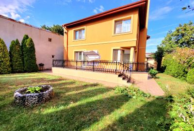 Vilă spațioasă cu 6 camere și curte – Închiriere, Zona Republicii - 2