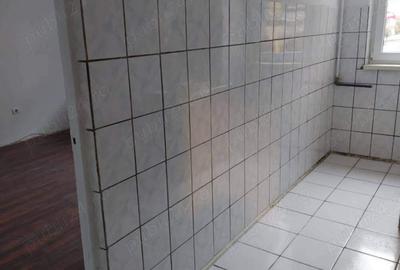 Apartament de 2 camere zona Gemenii,Str Parcul Mic - 1