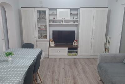 Apartament cu 3 camere semidecomandat în Central - 2