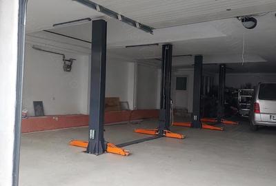 Spațiu comercial, de 200 mp, în Central - 1