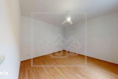 Casă cu 5 camere cu Teren 300 Mp în Calea Dumbrăvii - 7