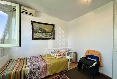 Garsoniera mobilata si utilata zona UMT - 2