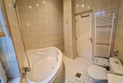 Apartament cu 3 camere decomandat, mobilat în Armeneasca - 8