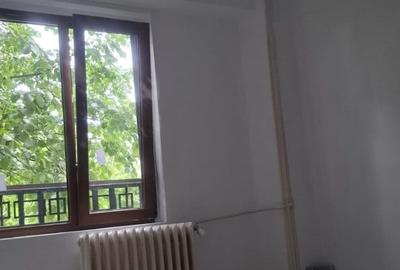 Vanzare 3 camere zona Mircea Voda