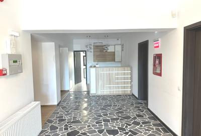 Cladire renovata, pretabila pentru hotel, pensiune, retreat, centru, etc - 3