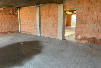 Casă cu 6 camere cu Teren 1600 Mp în Târgșoru Vechi - 13